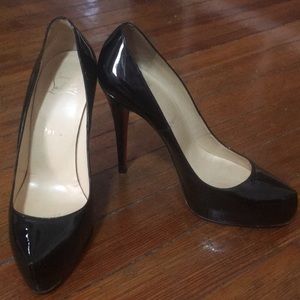 SOLD Patent leather platform pumps